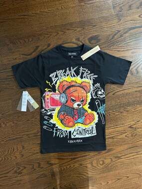 Reason Clothing Break Free From Control Bear Tee Size S
NWT
